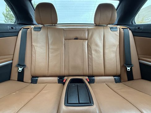 Used 2018 BMW 430i Convertible image 37