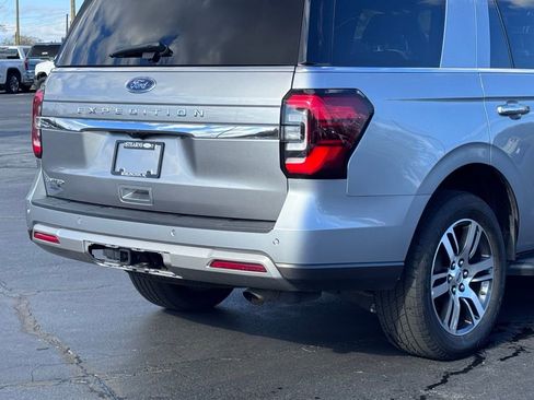 Used 2024 Ford Expedition Limited image 48