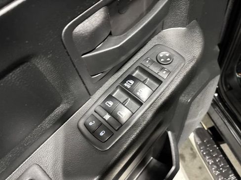 Used 2018 RAM 1500 Express w/ Express Value Package image 25