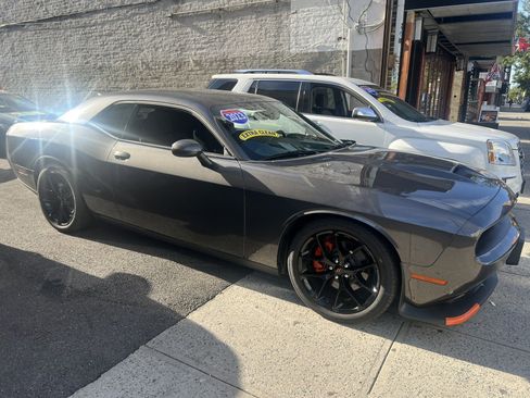 Used 2023 Dodge Challenger GT image 8