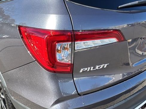 Used 2020 Honda Pilot Touring image 33