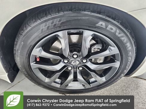 Used 2019 Nissan 370Z Touring RWD image 33