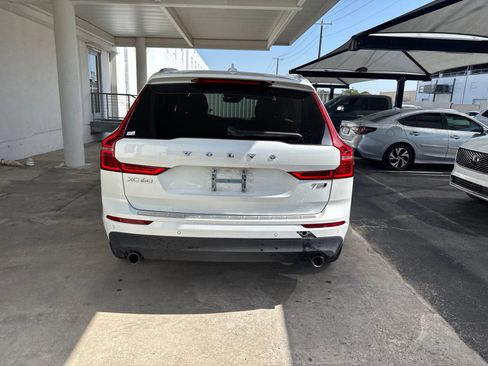 Used 2020 Volvo XC60 T5 Momentum w/ Protection Package Premier AWD/4WD image 6