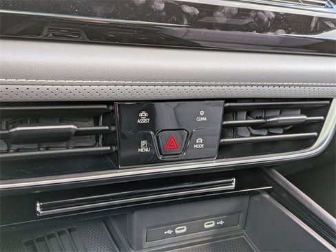 New 2026 Volkswagen Atlas Cross Sport SEL R-Line image 19