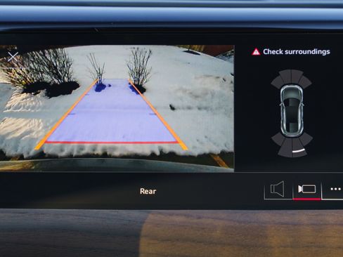 Certified 2024 Audi e-tron GT Premium Plus w/ Executive Package image 15