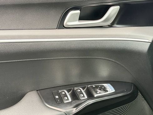 Used 2023 Kia K5 LXS FWD image 11