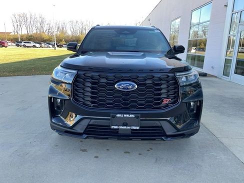 New 2026 Ford Explorer ST image 3
