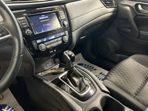 Used 2020 Nissan Rogue SV AWD/4WD image 28