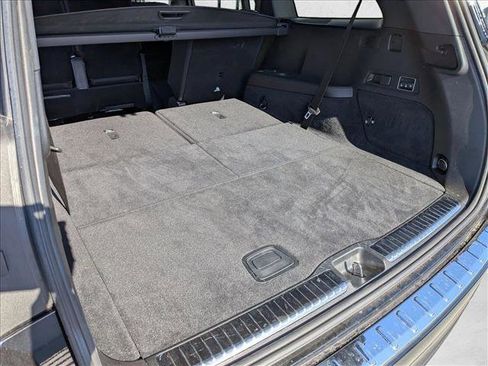 Used 2024 Mercedes-Benz GLS 580 4MATIC image 6