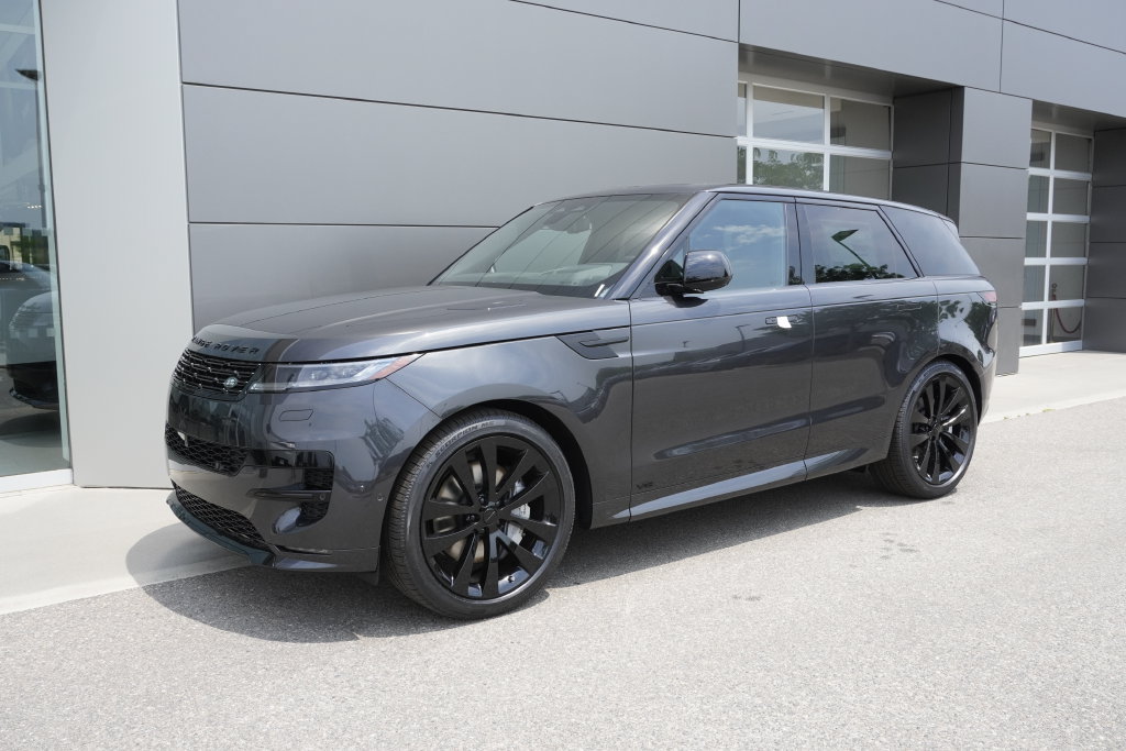 New 2026 Land Rover Range Rover Sport Dynamic SE AWD/4WD image 2