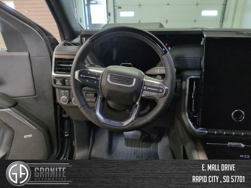 New 2026 GMC Yukon Denali w/ Advanced Technology Package AWD/4WD image 13