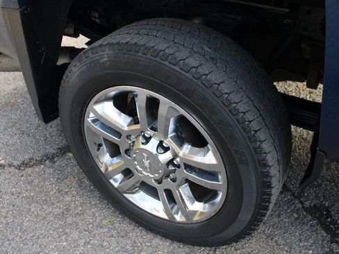 Used 2019 Chevrolet Silverado 2500 High Country w/ Duramax Plus Package image 34