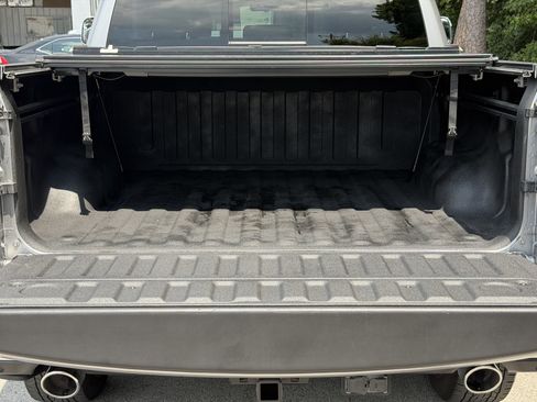 Used 2022 RAM 1500 Limited AWD/4WD image 10