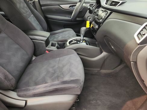 Used 2016 Nissan Rogue S AWD/4WD image 15