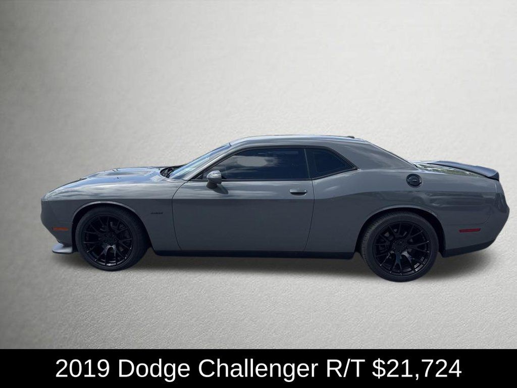 Used 2019 Dodge Challenger R/T w/ Blacktop Package RWD image 6