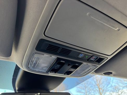 Used 2023 Honda Odyssey Touring image 49