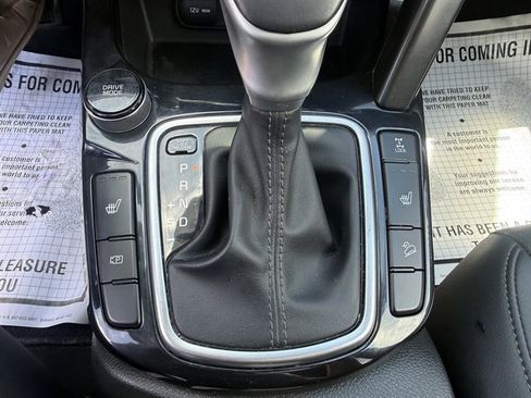 Used 2024 Kia Seltos EX AWD/4WD image 17