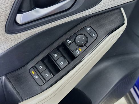 Used 2021 Nissan Rogue SV AWD/4WD image 21