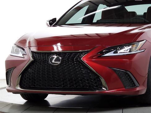 Certified 2025 Lexus ES 300h F Sport image 4