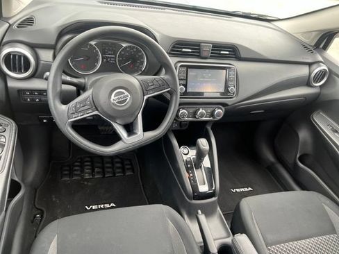 Used 2020 Nissan Versa S FWD image 18