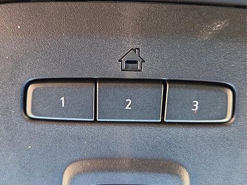 Used 2023 Chevrolet Tahoe Z71 w/ Luxury Package image 22