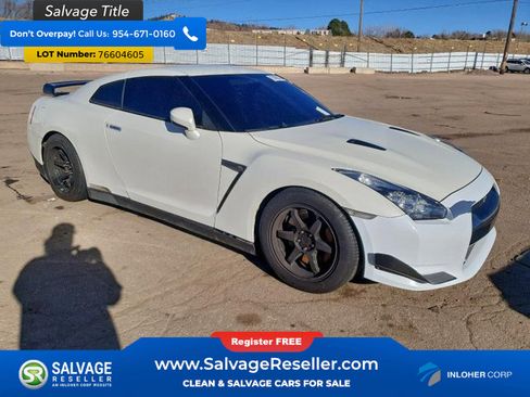Used 2014 Nissan GT-R Track Edition AWD/4WD image 5