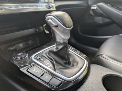 Certified 2025 Kia Seltos SX w/ SX Sunroof Package image 40