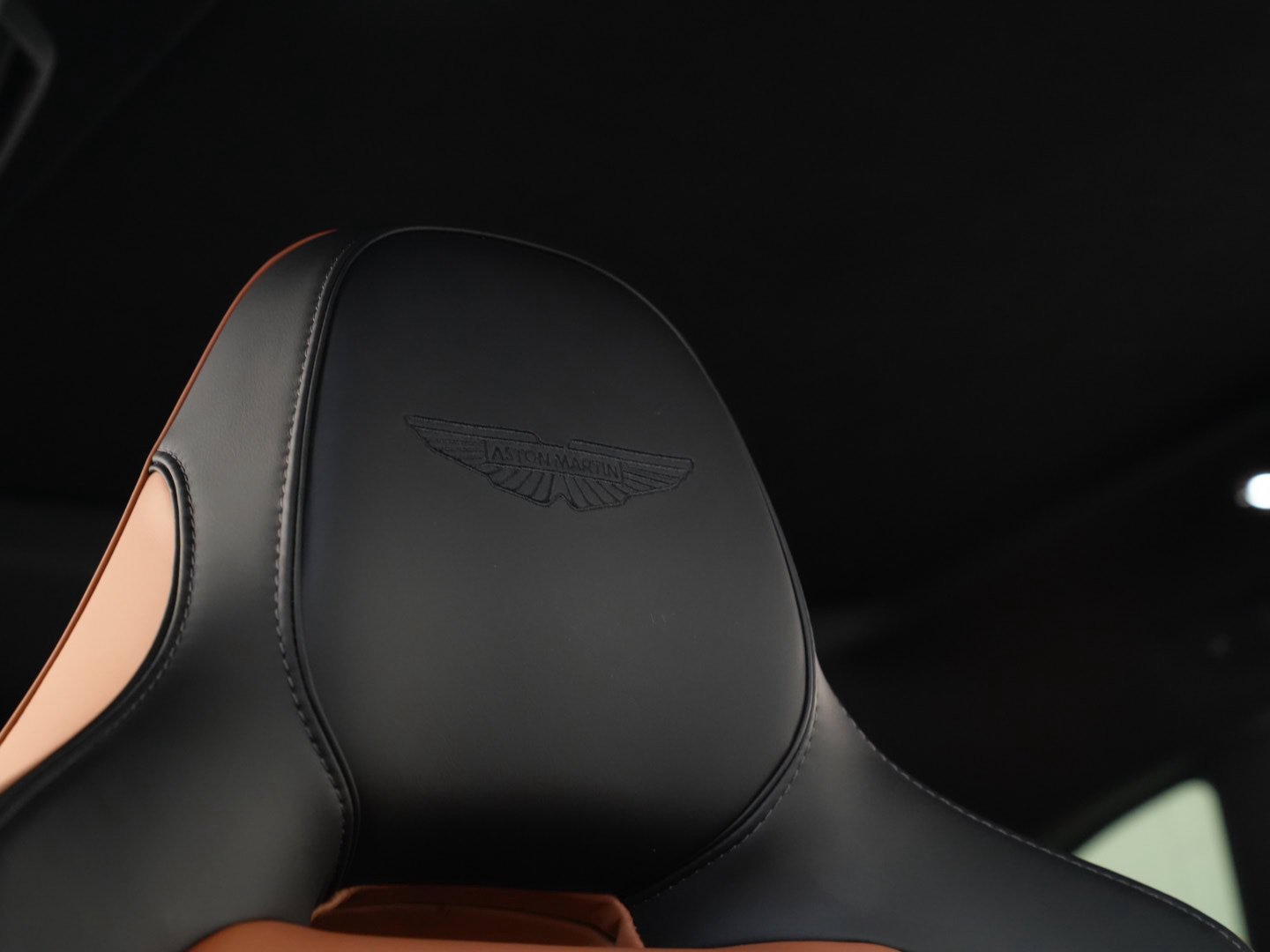 Used 2025 Aston Martin DBX 707 AWD/4WD image 41
