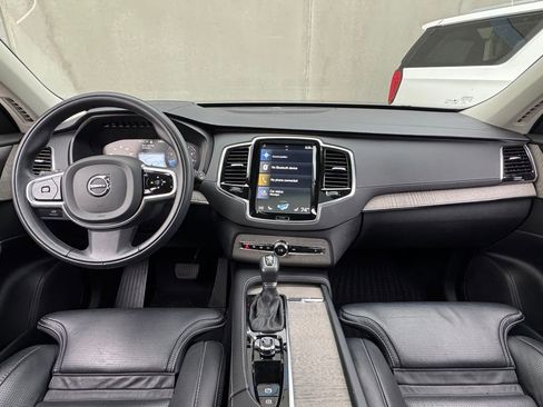 Used 2022 Volvo XC90 T6 Inscription w/ Advanced Package image 3