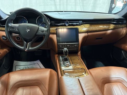 Used 2018 Maserati Quattroporte S Q4 AWD/4WD image 15