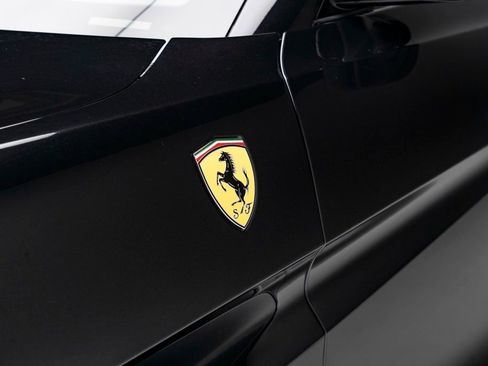 Used 2019 Ferrari Portofino image 72