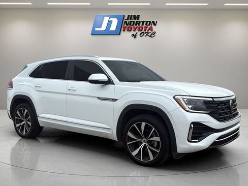 Used 2024 Volkswagen Atlas Cross Sport SEL Premium R-Line AWD/4WD image 3