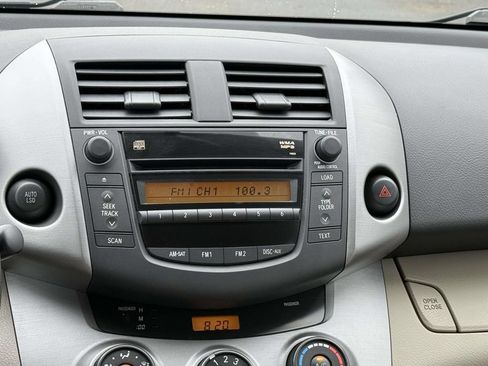 Used 2008 Toyota RAV4 2WD image 3