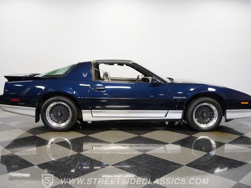 Used 1987 Pontiac Firebird Trans Am RWD image 15