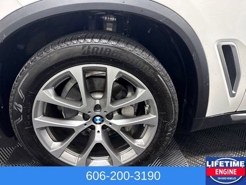 Used 2023 BMW X5 xDrive40i w/ Premium Package AWD/4WD image 14