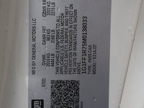 Used 2021 Chevrolet Camaro LT image 29