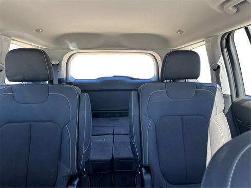 Used 2022 Jeep Grand Cherokee L Laredo w/ Luxury Tech Group I image 14