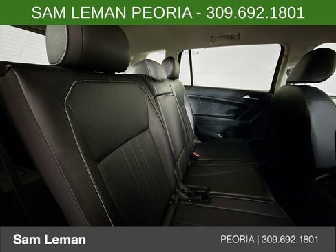 Used 2023 Volkswagen Tiguan SE image 26
