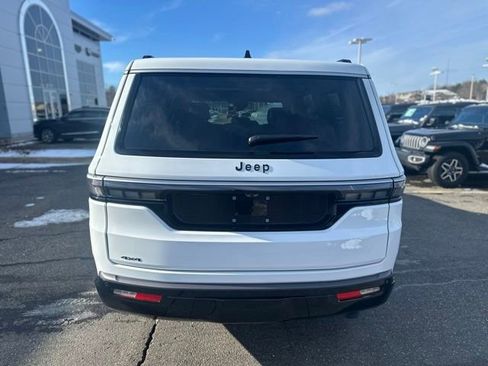 New 2026 Jeep Grand Wagoneer 4WD w/ Premium Group I image 9