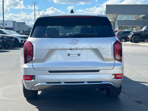 Used 2022 Hyundai Palisade Calligraphy w/ Cargo Package AWD/4WD image 6