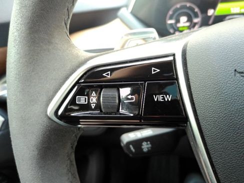 Used 2022 Audi e-tron GT Premium Plus AWD/4WD image 38