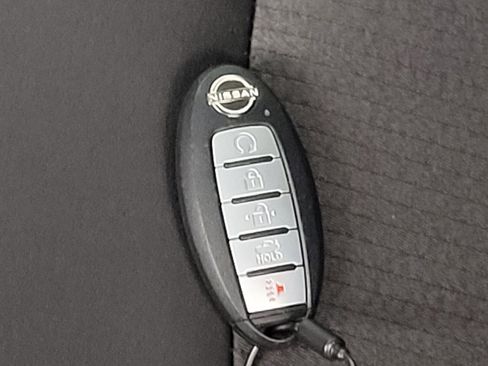 Used 2025 Nissan Altima 2.5 SV FWD image 32