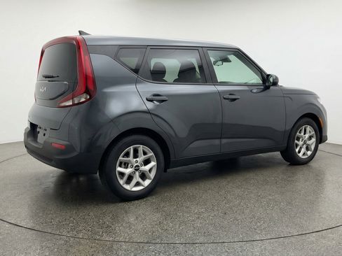 Used 2025 Kia Soul LX w/ LX Technology Package image 9