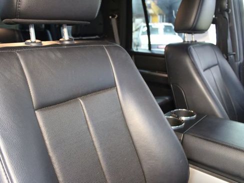 Used 2016 Ford Expedition Limited AWD/4WD image 11