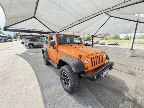 Used 2013 Jeep Wrangler Sport w/ Connectivity Group AWD/4WD image 5