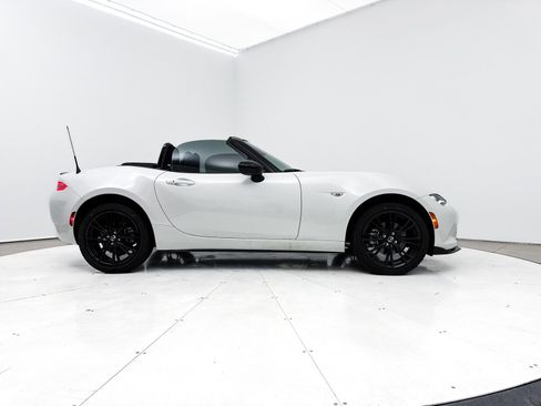 Used 2025 MAZDA MX-5 Miata Club image 32