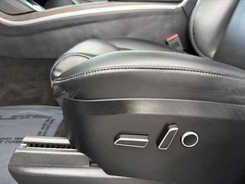 Used 2023 Tesla Model X AWD/4WD image 33