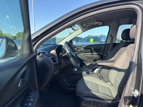 Used 2018 Chevrolet Equinox LT AWD/4WD image 12