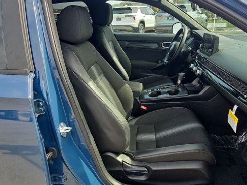 Used 2025 Honda Civic Sport image 27