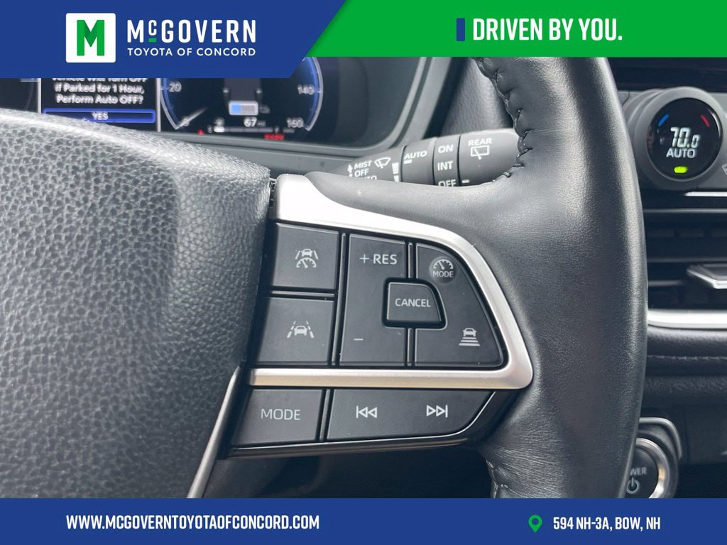 Used 2024 Toyota Grand Highlander AWD Hybrid image 32